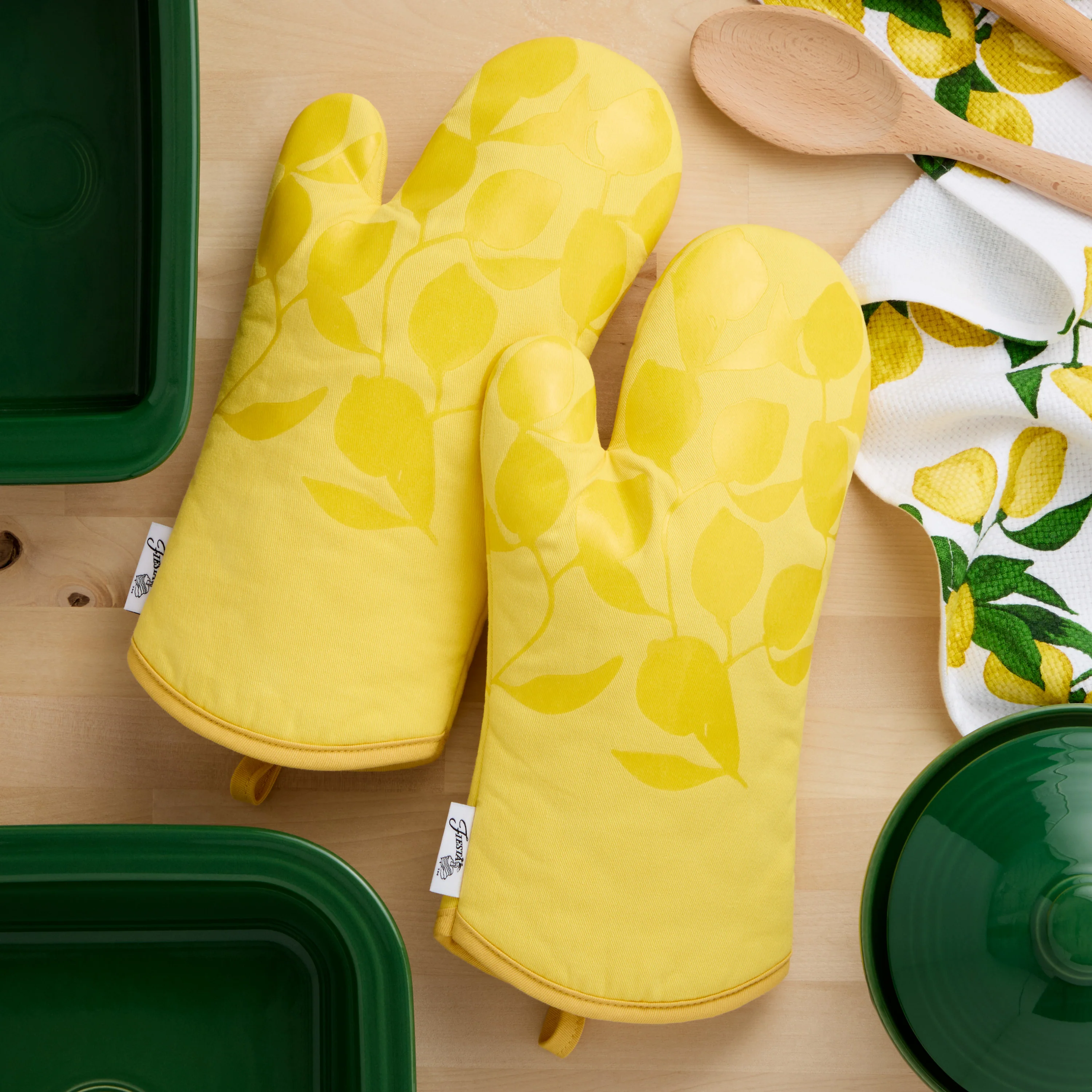 Fiesta Lemon Vine 4-Pack Oven Mitt Set - Image 3
